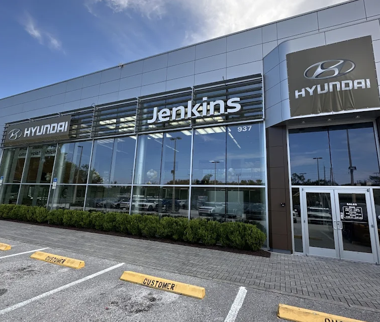 Dealership gallery photo 1